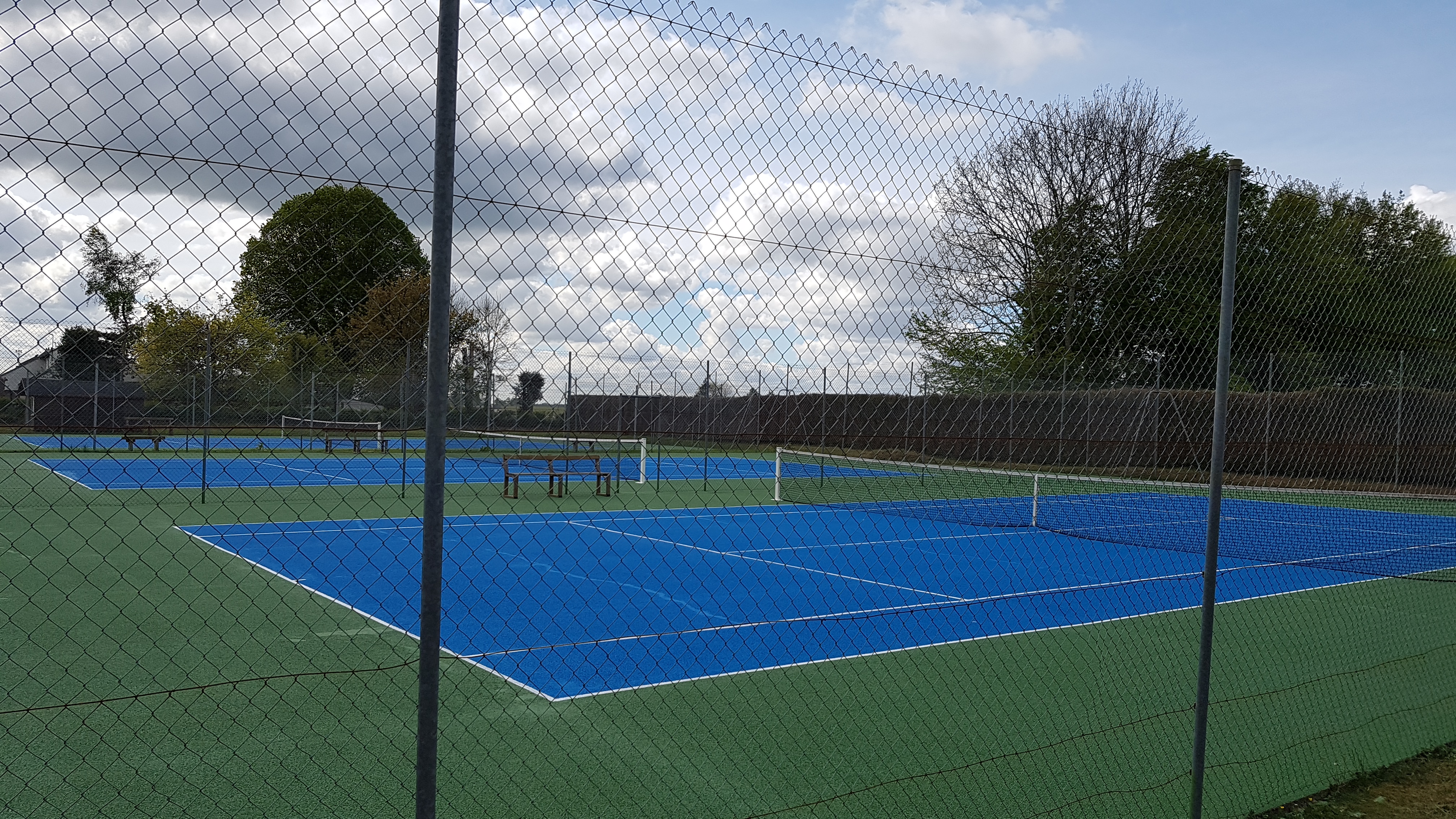 Régénération des courts de tennis en béton poreux